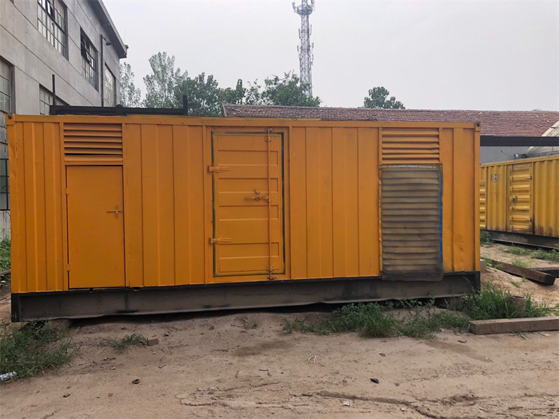 白马井镇柴油发电机如何判断新机油是否已经完全充满机油滤清器？