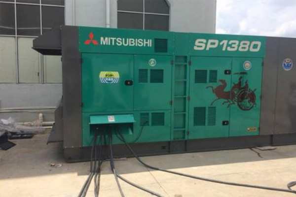 白马井镇为什么有些柴油发电机组的输出电压可以调节？